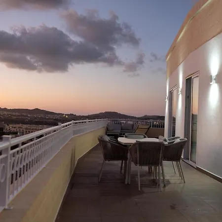 아파트 Penthouse With Jacuzzi -sannat