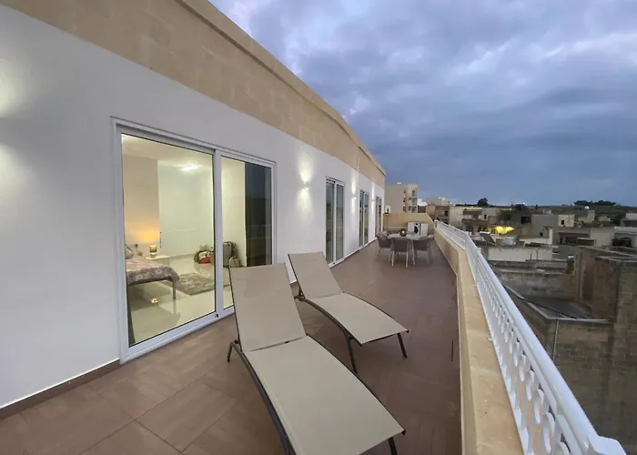 Primerose Penthouse *