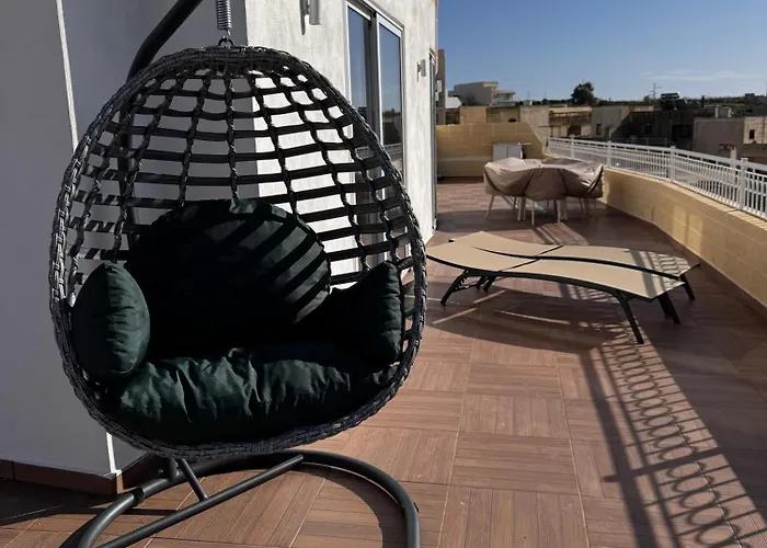 Primerose Penthouse * Sannat